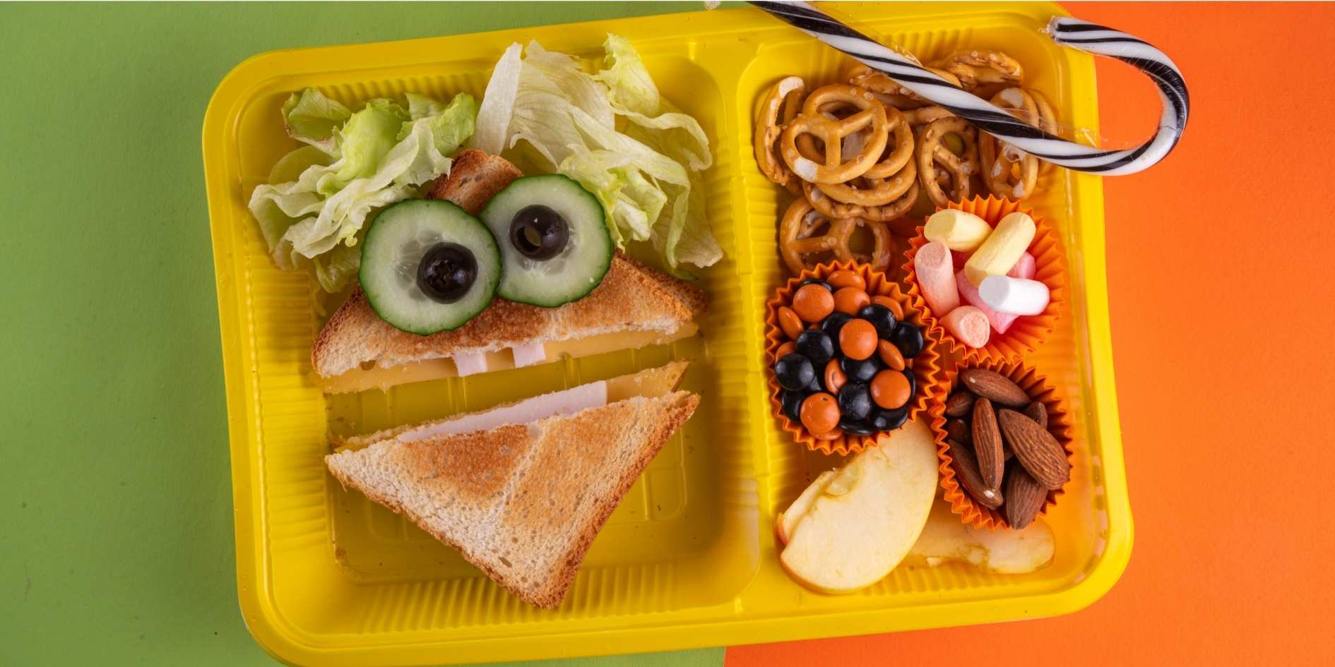 fun-lunch-ideas-for-picky-eaters-with-sandwich-face-and-cucumber-decoration
