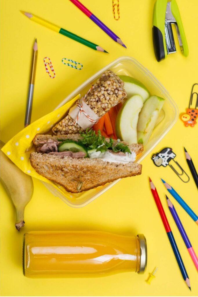 budget-friendly-school-lunch-ideas-with-sandwich-apple-and-granola-bar