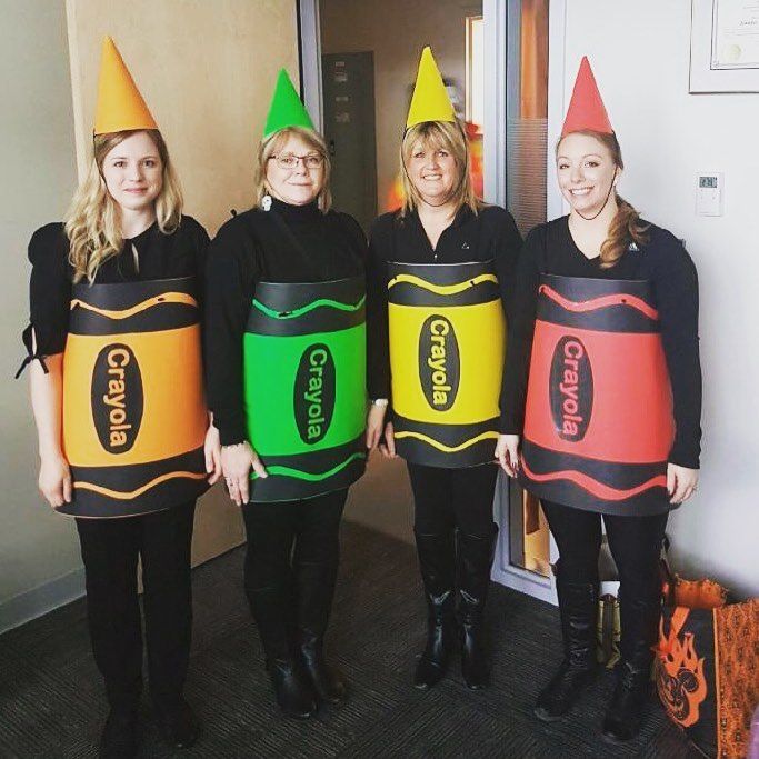 four-women-dressed-in-diy-crayola-crayon-costumes-in-orange-green-yellow-and-red