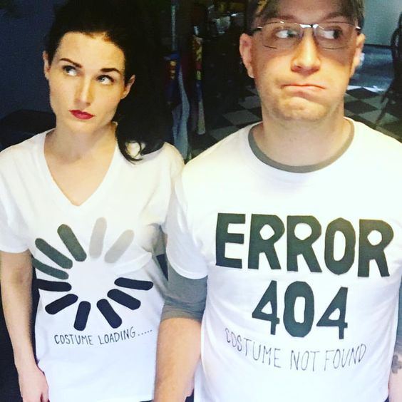 couples-wearing-last-minute-costume-loading-and-error-404-costume-not-found-graphic-t-shirts