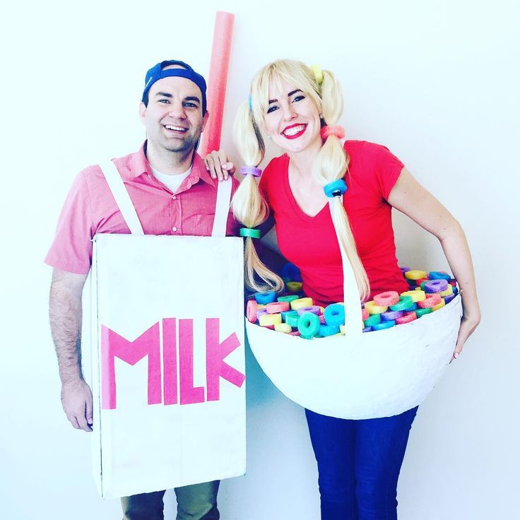 funny-diy-milk-carton-and-cereal-bowl-couples-halloween-costume-made-from-foam-and-pool-noodles