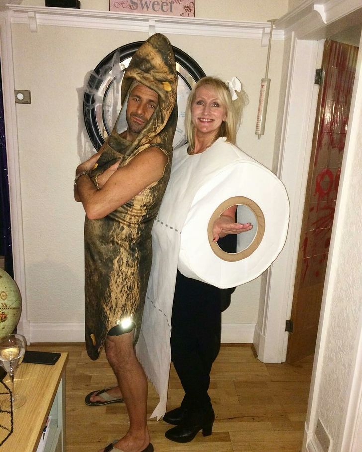 funny-couples-halloween-costume-featuring-one-person-dressed-as-poop-and-the-other-as-a-roll-of-toilet-paper