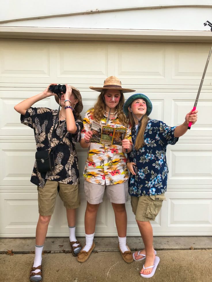 a-tourist-costume-for-halloween-ideas-for-teachers