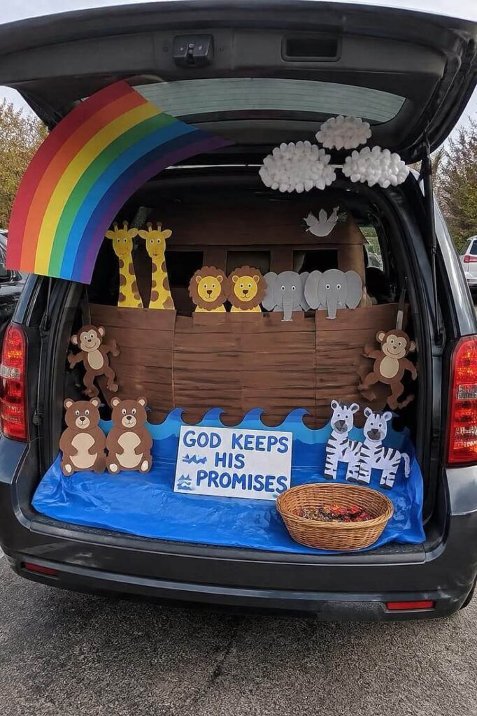 noahs-ark-themed-trunk-or-treat-car-display-with-god-keeps-his-promises-sign